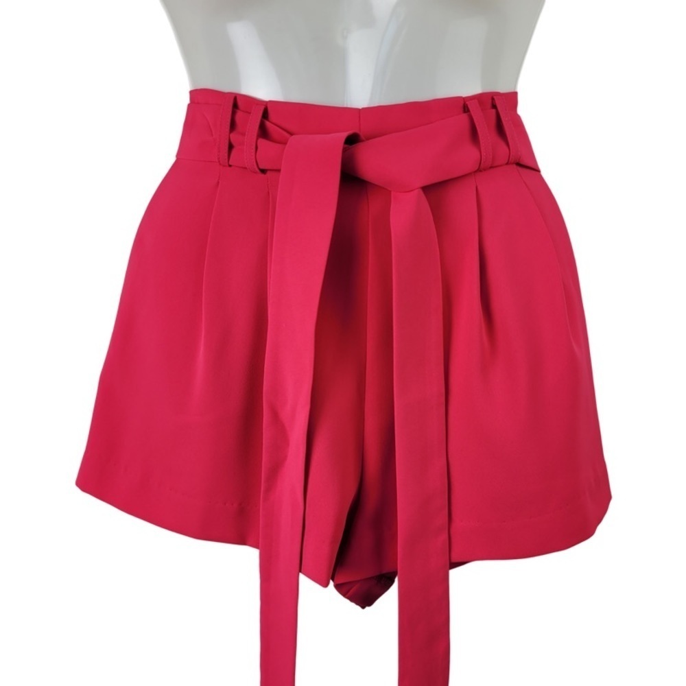 ✅ Parker Woman’s Bright Pink Shorts with belt size M